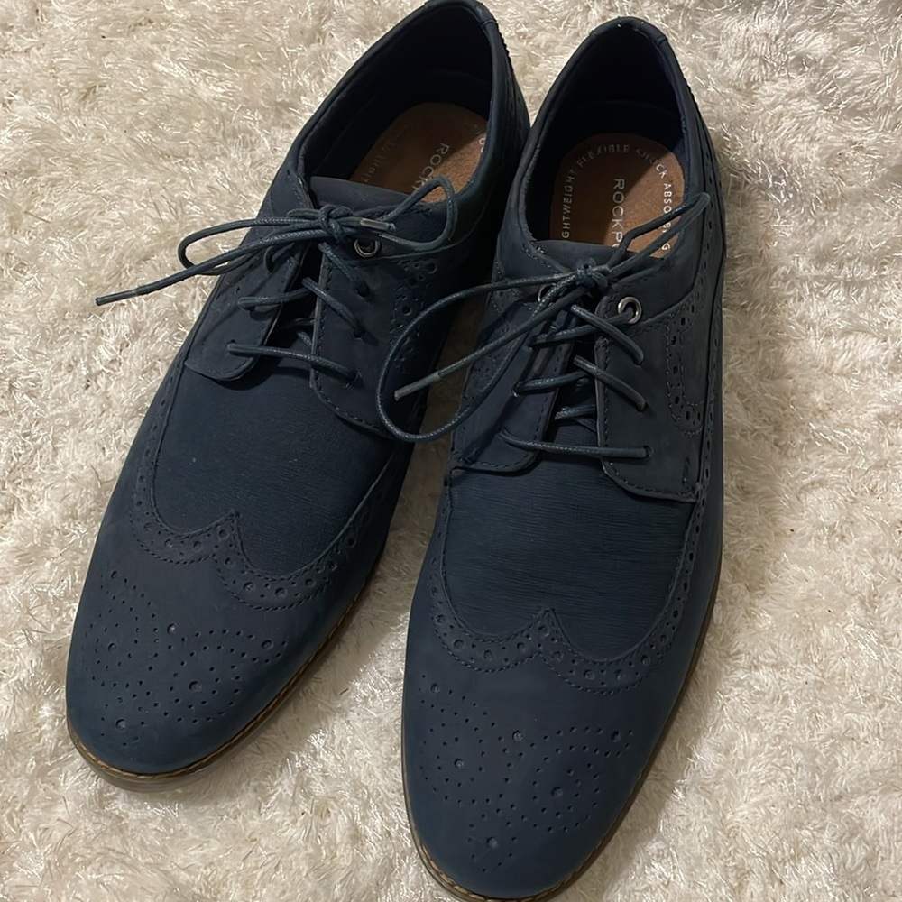 Rockport Wingtip Men's Classic Lace-Up Dress Shoes in Navy